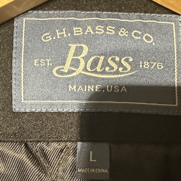 G.H. Bass & Co. Men's Classic Black Trench Coat - Picture 4 of 9